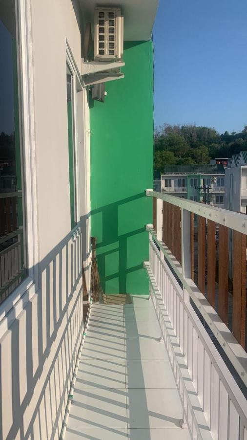 Aris Apartemen